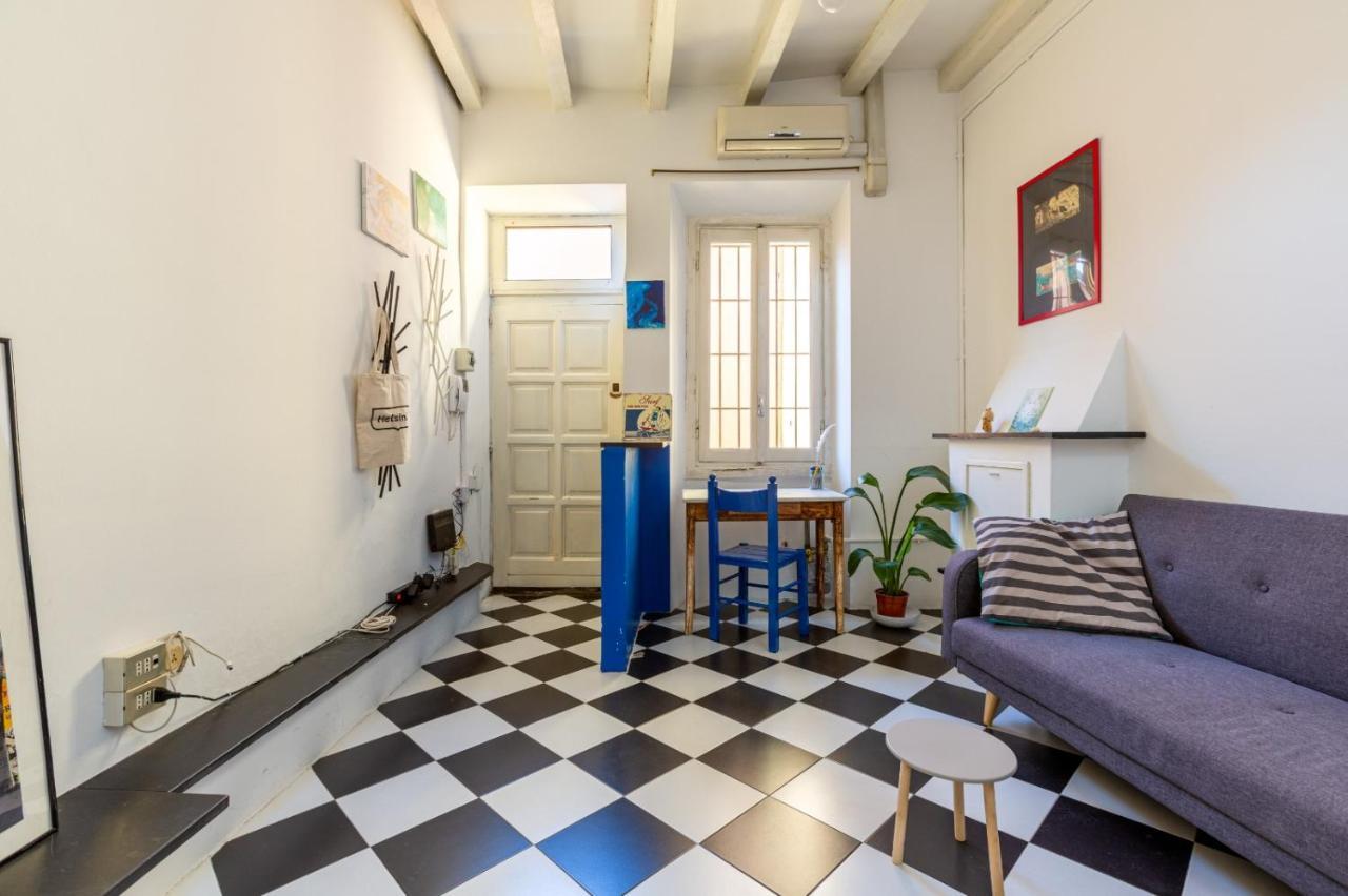 Porta Ticinese Colorful Apartment! Milan Bagian luar foto