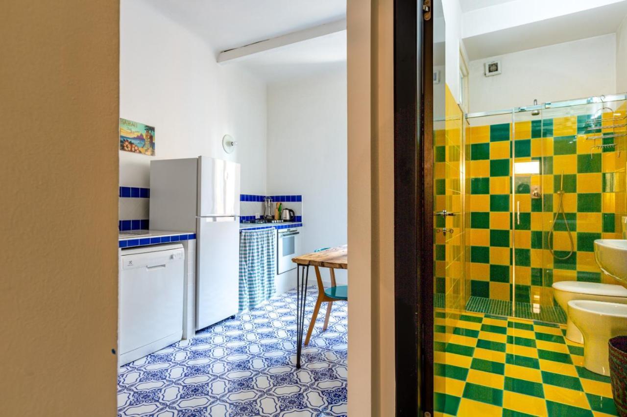 Porta Ticinese Colorful Apartment! Milan Bagian luar foto