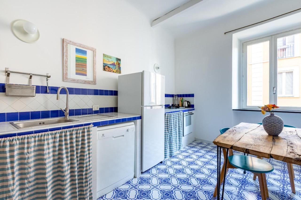 Porta Ticinese Colorful Apartment! Milan Bagian luar foto